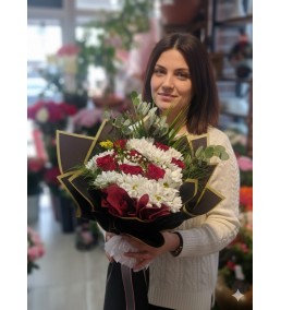 Güller Ve Papatyalar